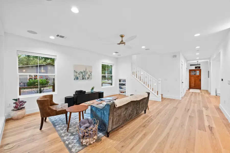 7310 Woodrow St, Austin, TX 78757 - #3