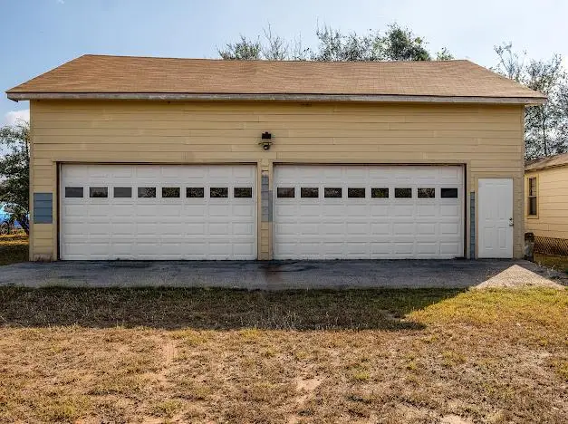 119 E Clearview Cemetery Rd, Bastrop, TX 78602 - Image #3