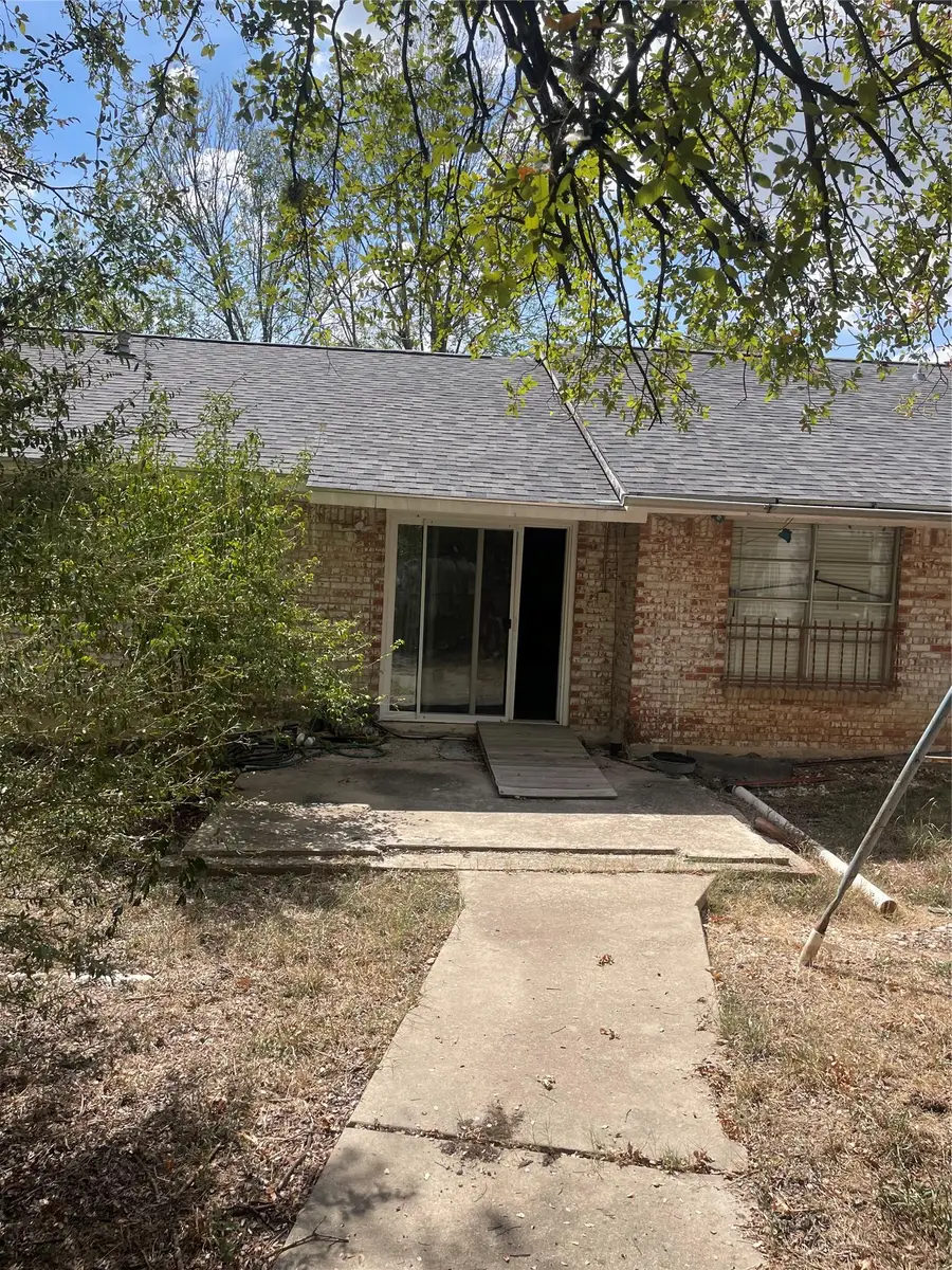 5106 Woodmoor Dr, Austin, TX 78721 - Image #2