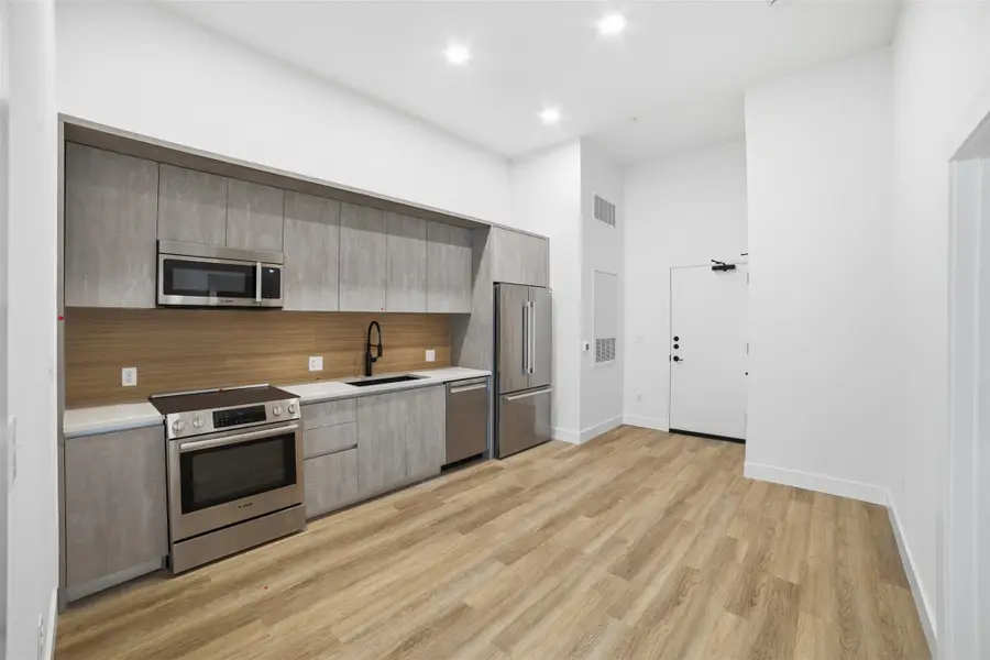 4315 S Congress Ave #104, Austin, TX 78745 - #3