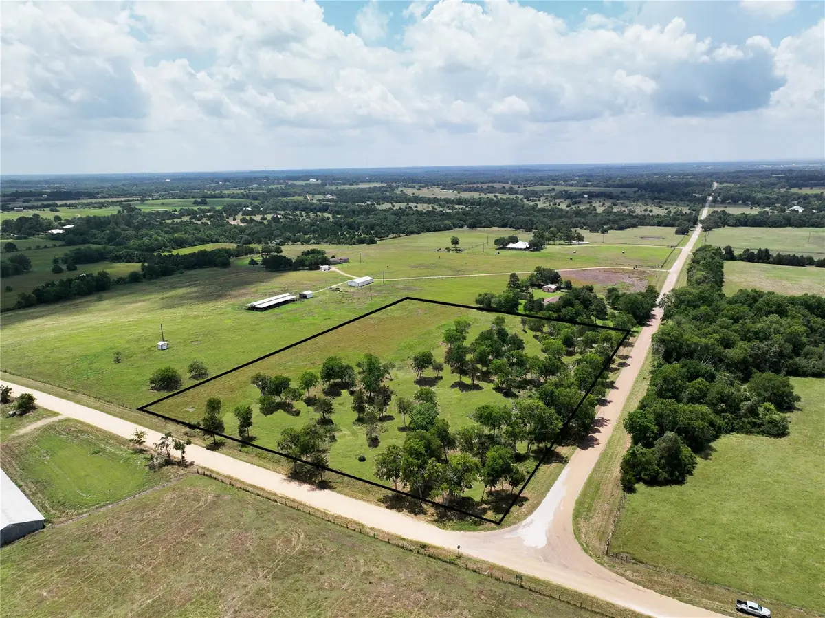 0000 Mcelroy Ln, New Ulm, TX 78950 - Image #1