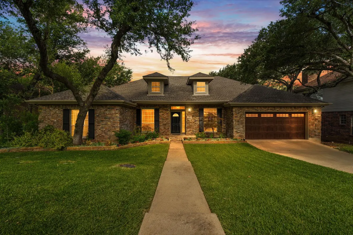 305 Riverview Dr, Georgetown, TX 78628 - #1