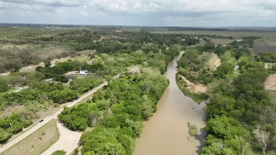 430 Riverside Dr, Bastrop, TX 78602 - #3