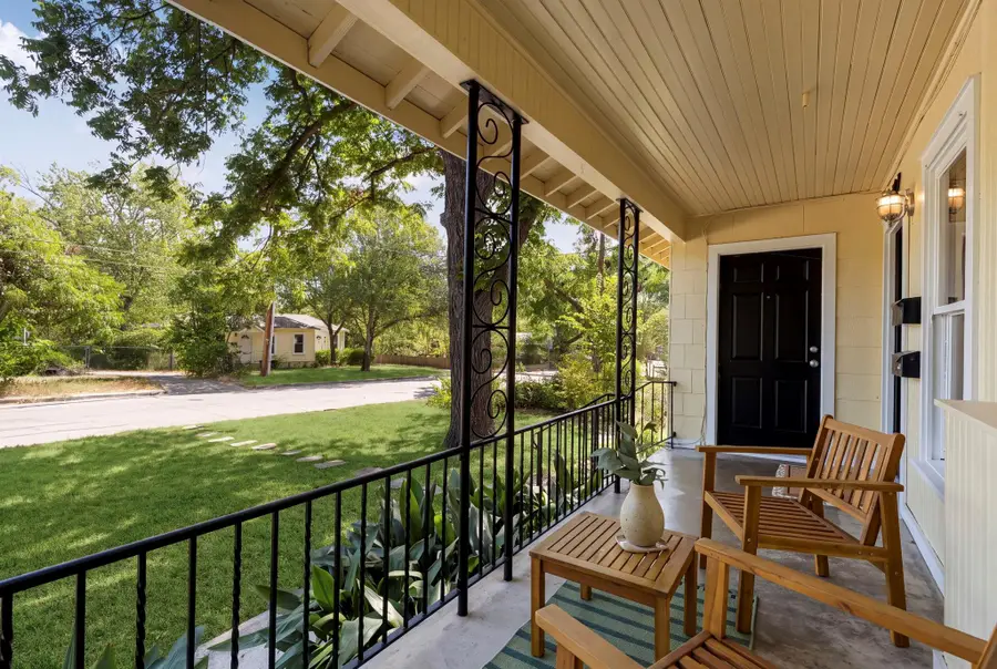 807 E 49th St, Austin, TX 78751 - #2