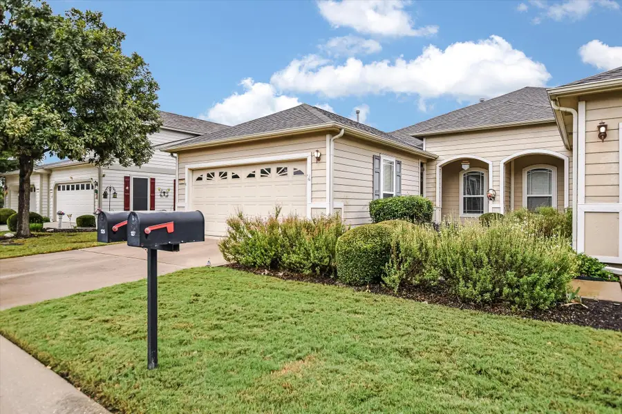 125 Nassau Cir, Georgetown, TX 78633 - Image #2