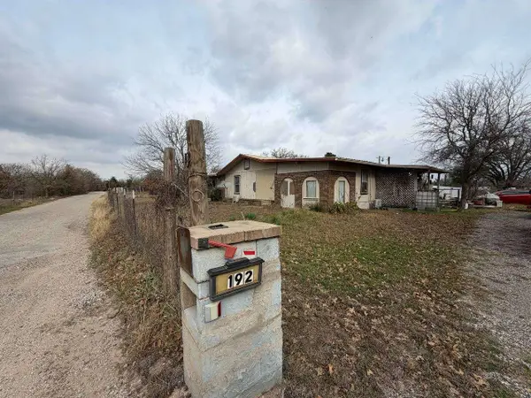 192 Edmonson Ln, Cedar Creek, TX 78612