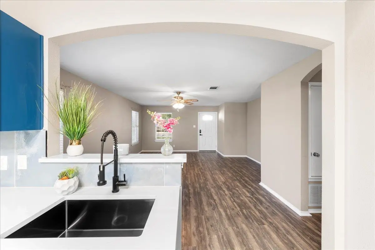 202 Ashbury Dr, Leander, TX 78641 - Image #1