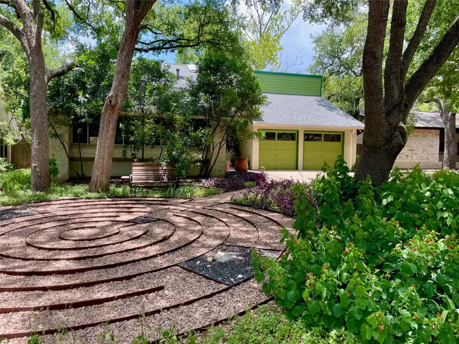 4711 Fieldstone Dr, Austin, TX 78735 - Image #2