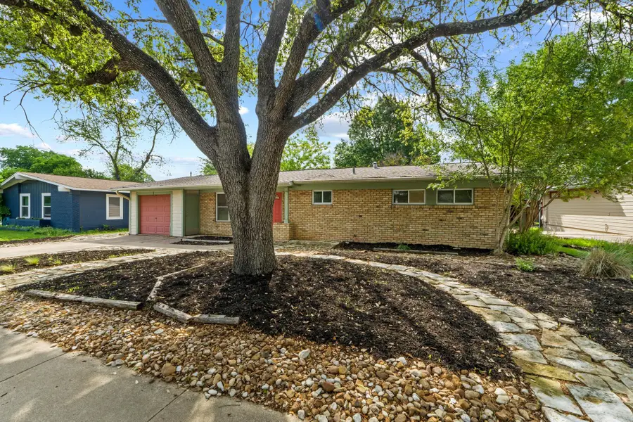 7605 Meadowview Ln, Austin, TX 78752 - #2