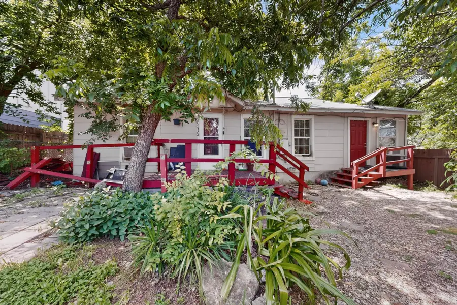1302 1/2 Walnut Ave E #2, Austin, TX 78702 - #2