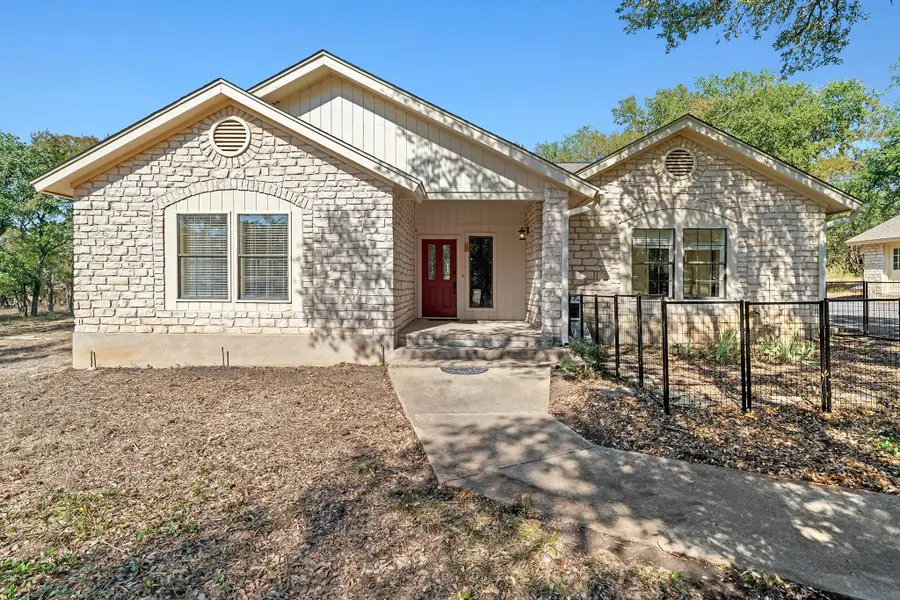 128 Mockingbird Ln, Georgetown, TX 78633 - Image #2