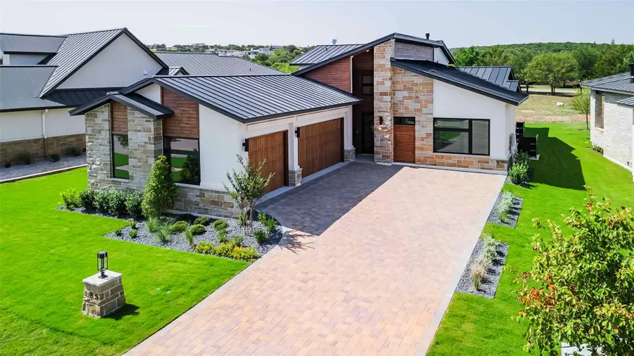 125 Azalea Loop, Horseshoe Bay, TX 78657 - Image #3