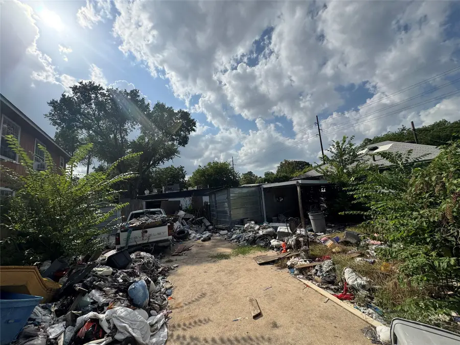 2717 E 2nd St, Austin, TX 78702 - #2