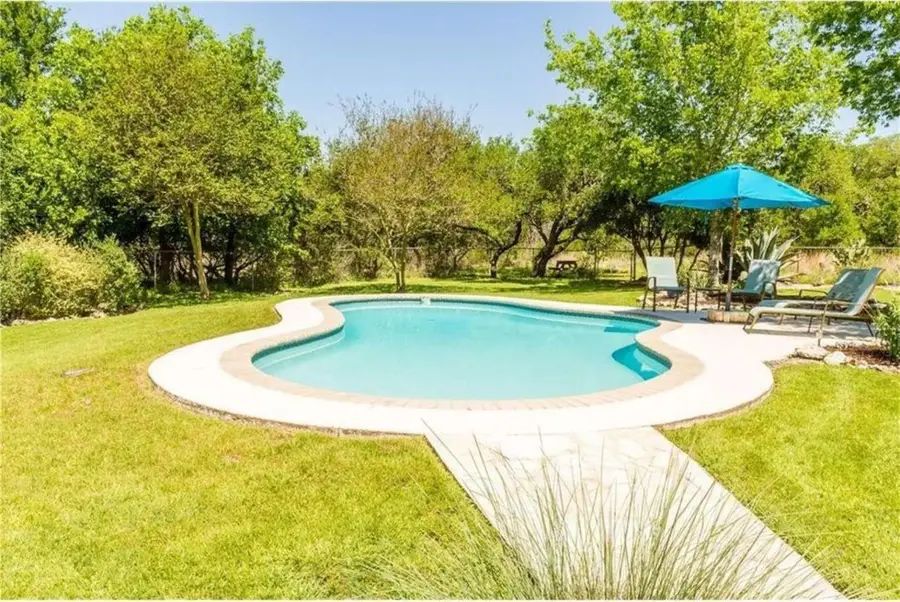 210 Merrywood Ln, San Marcos, TX 78666 - Image #2