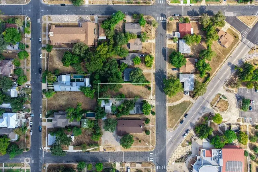 1172 Angelina St, Austin, TX 78702 - #2