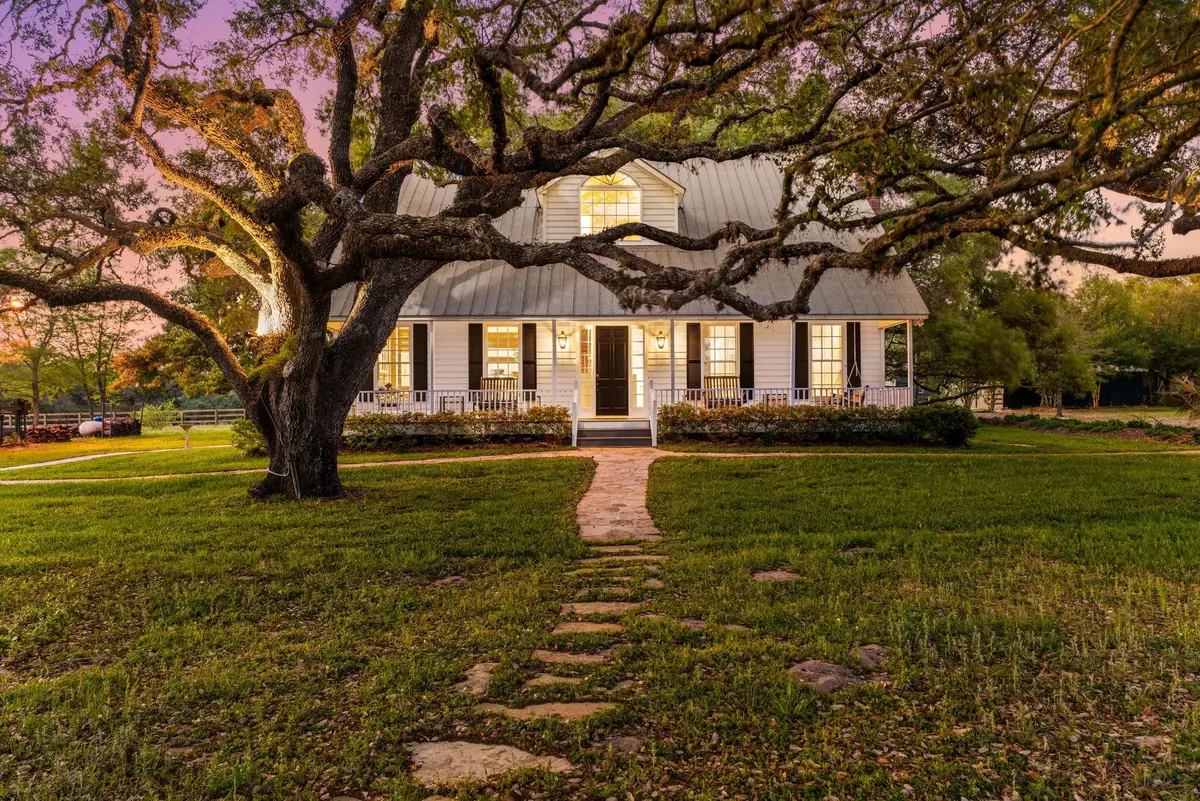 12900 Newberg Rd, Cat Spring, TX 78933 - #1