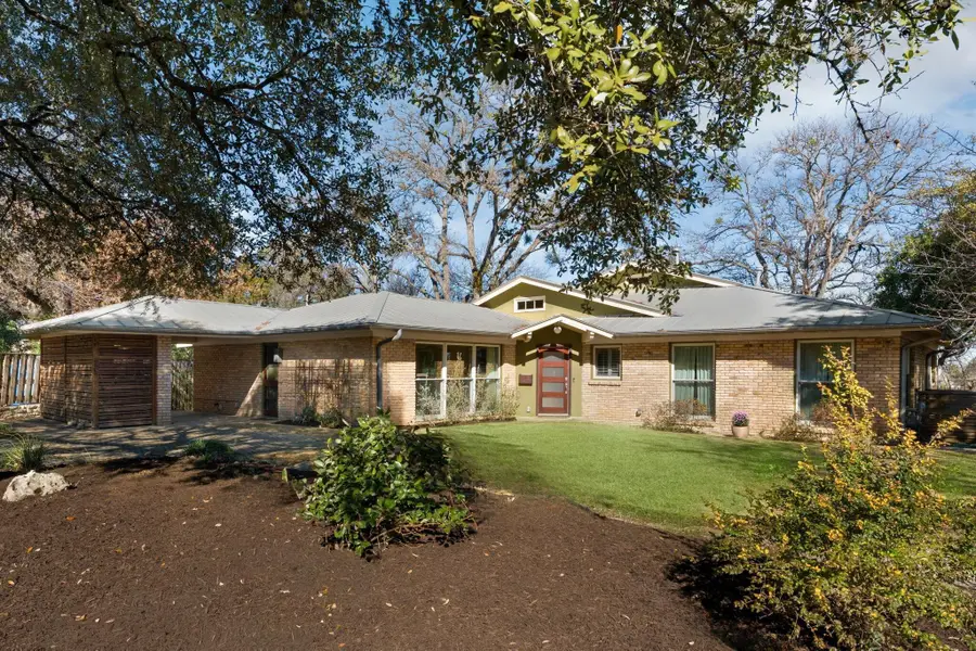 902 Bluebonnet Ln, Austin, TX 78704 - #2