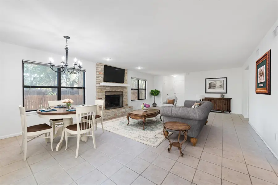 1504 Aquifer Cv, Austin, TX 78746 - Image #2