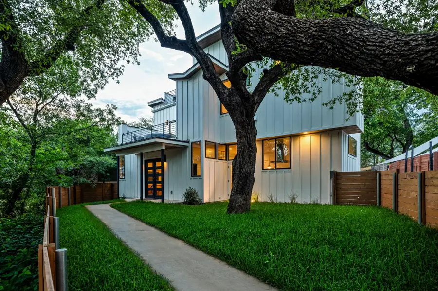 1407 Parkinson Dr #1, Austin, TX 78704 - #2