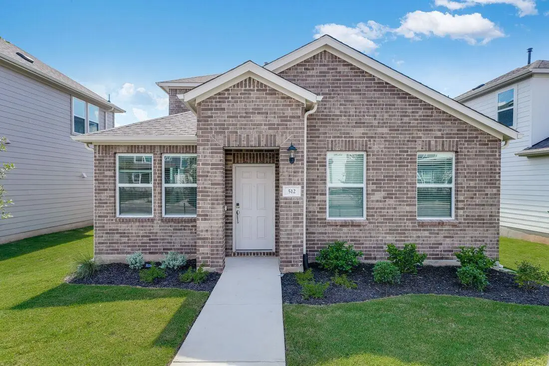 512 Emory Crossing Blvd, Hutto, TX 78634 - Image #1