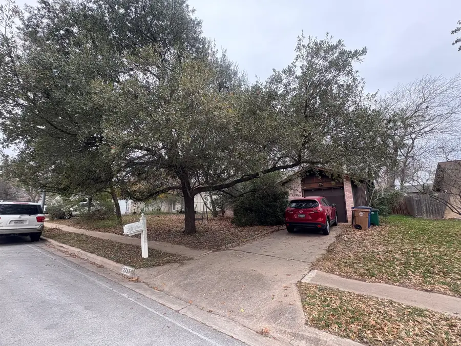 2333 Aldford Dr, Austin, TX 78745 - Image #2