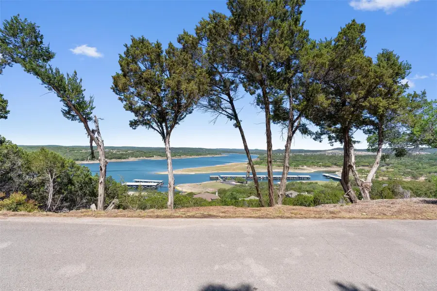 6203 Lakeshore Dr, Lago Vista, TX 78645 - #2