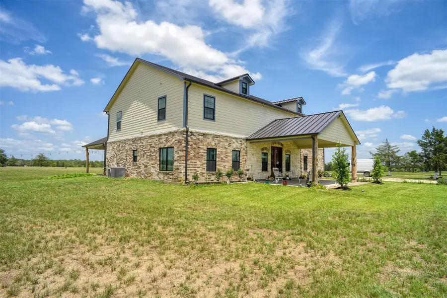 626 Sparta Field Rd, Waelder, TX 78959 - Image #2