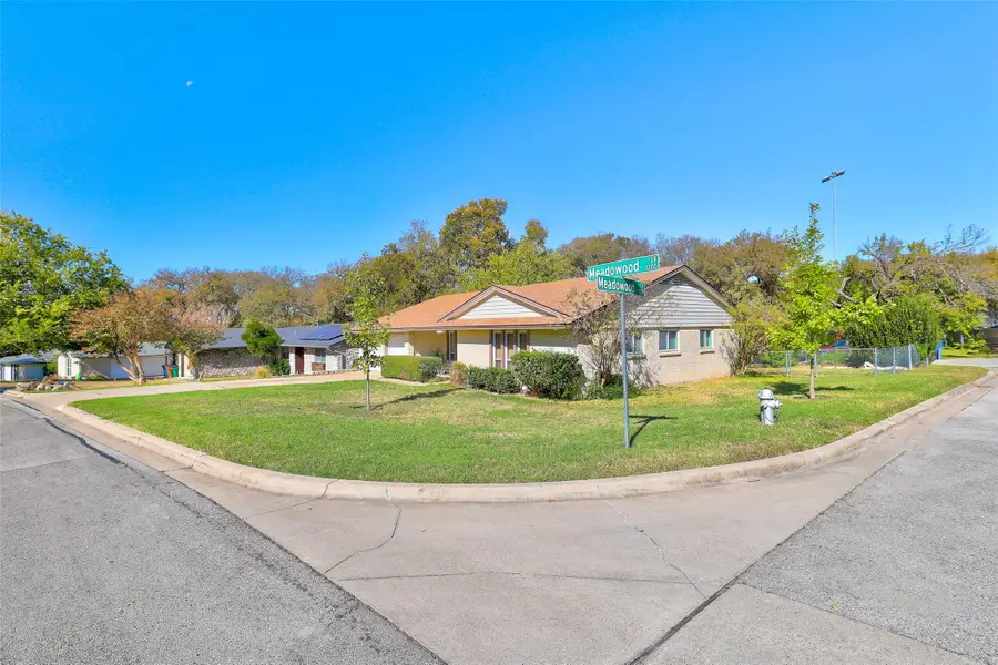 7210 Meadowood Dr, Austin, TX 78723 - Image #2