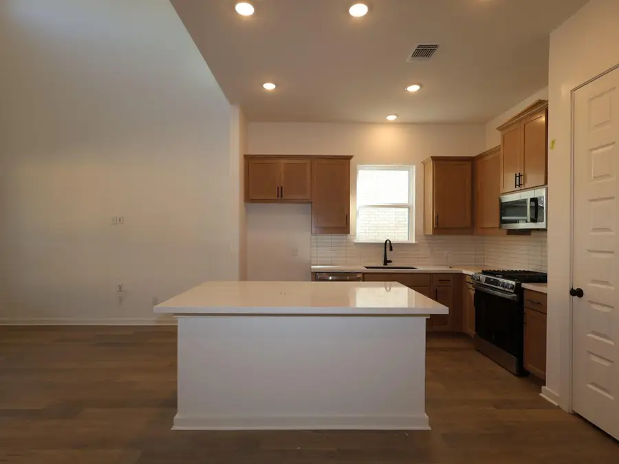 152 Bishop Wood Rd, Dripping Springs, TX 78620 - Image #2