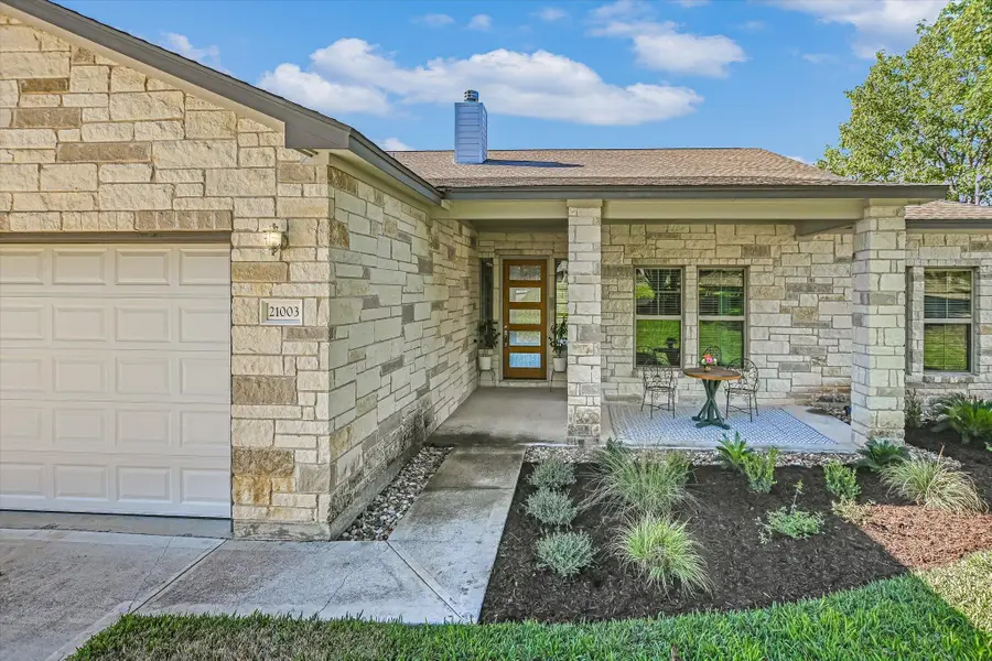 21003 Twisting Trl, Lago Vista, TX 78645 - Image #2