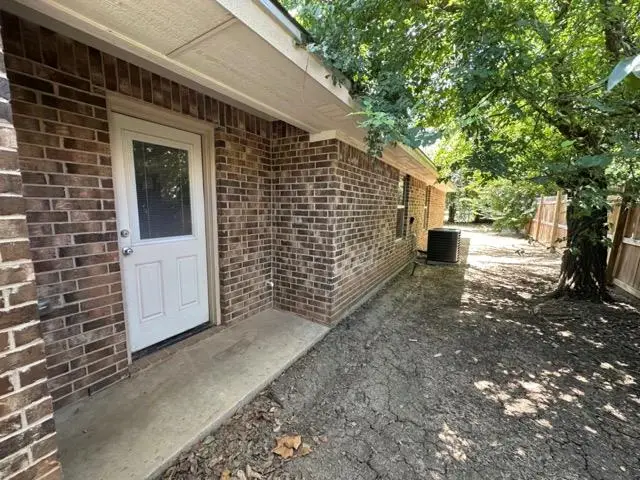 206 W Beeline Ln, Harker Heights, TX 76548 - #2