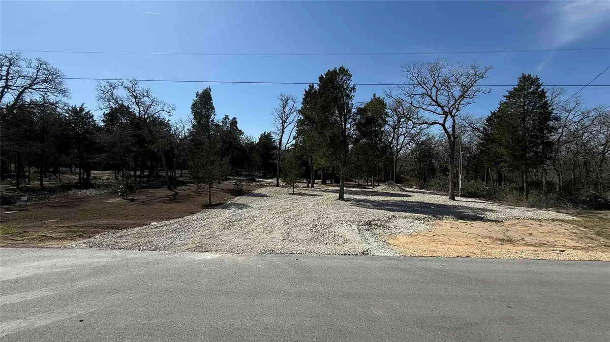 130 Las Cimas Dr, Elgin, TX 78621 - #1