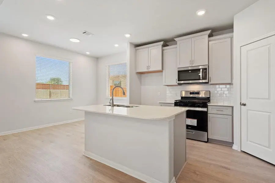 156 White Horses Dr, Kyle, TX 78640 - #3