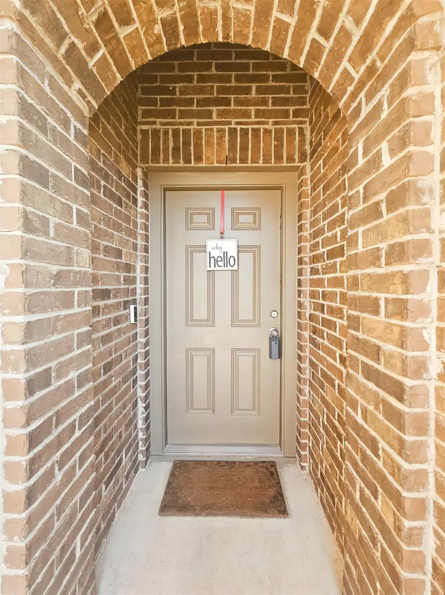 801 Silver Wing Dr, Austin, TX 78725 - Image #2