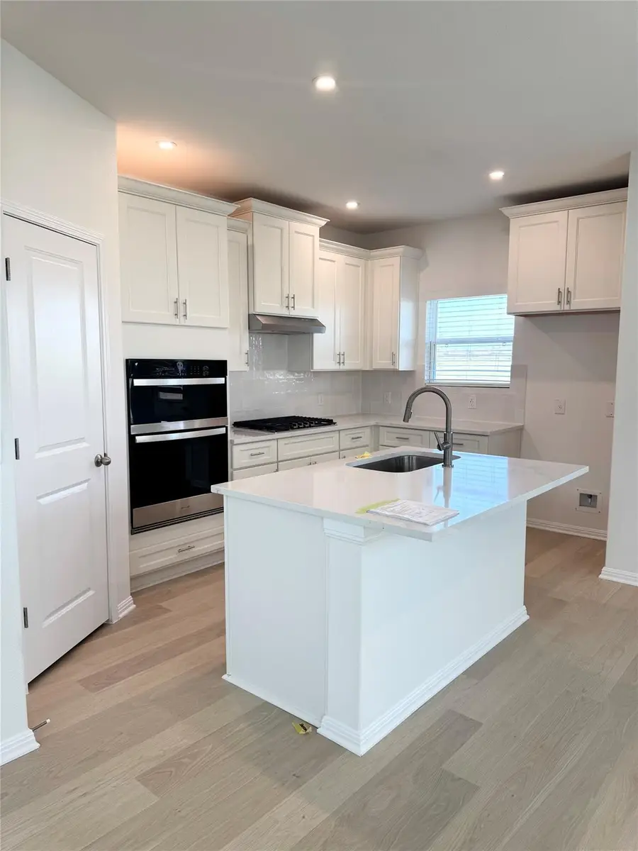 318 Young St, Buda, TX 78610 - #3