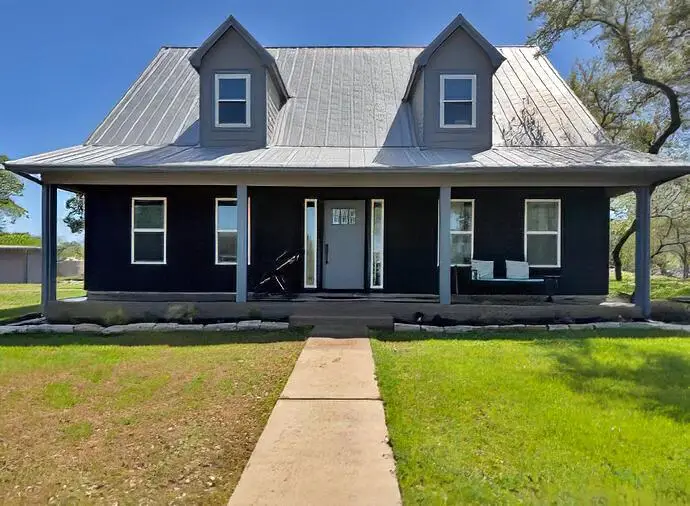 25429 Cove Dr, Spicewood, TX 78669 - #1