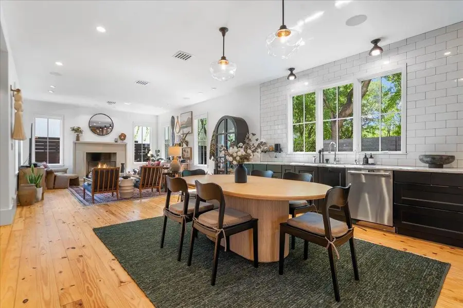 1306 Clifford Ave, Austin, TX 78702 - #3