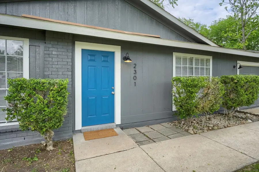 2301 Dove Springs Dr, Austin, TX 78744 - #2