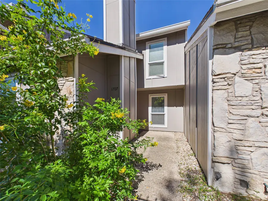 1707 Timberwood Dr, Austin, TX 78741 - #2
