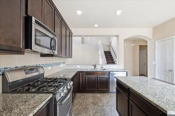 1209 Rhonda Cv, Hutto, TX 78634