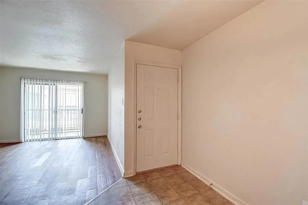 8100 Creekbend Dr #114, Houston, TX 77071 - #1