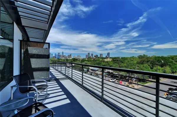 1600 S 1st St #403, Austin, TX 78704