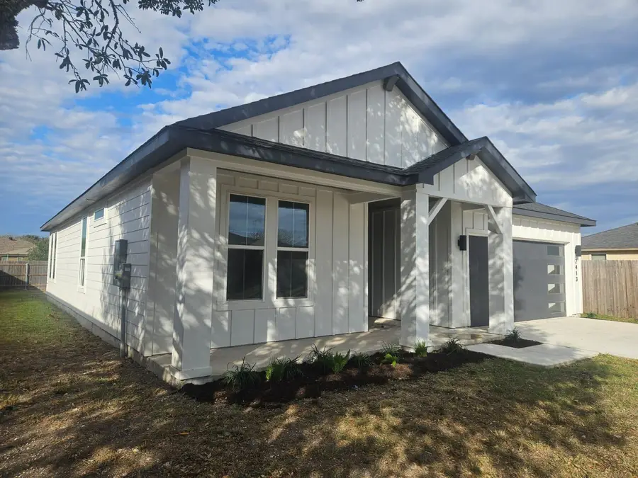 2413 Blue Sky Ln, Lockhart, TX 78644 - Image #2