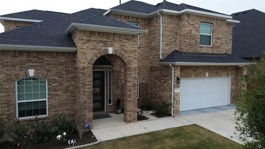 650 Wild Pecan Loop, Buda, TX 78610 - Image #2