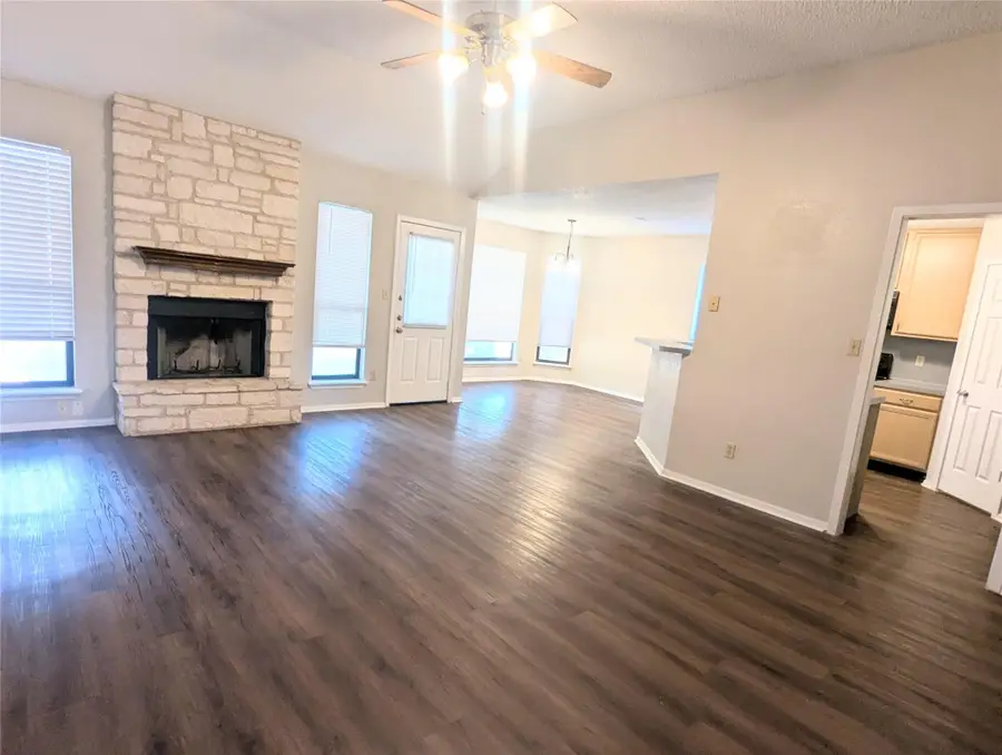 1810 Ramona Cir, San Marcos, TX 78666 - #3