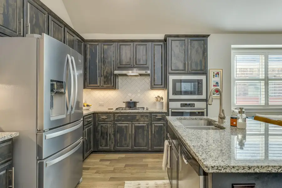 2937 Fire Rock Dr, Leander, TX 78641 - Image #3