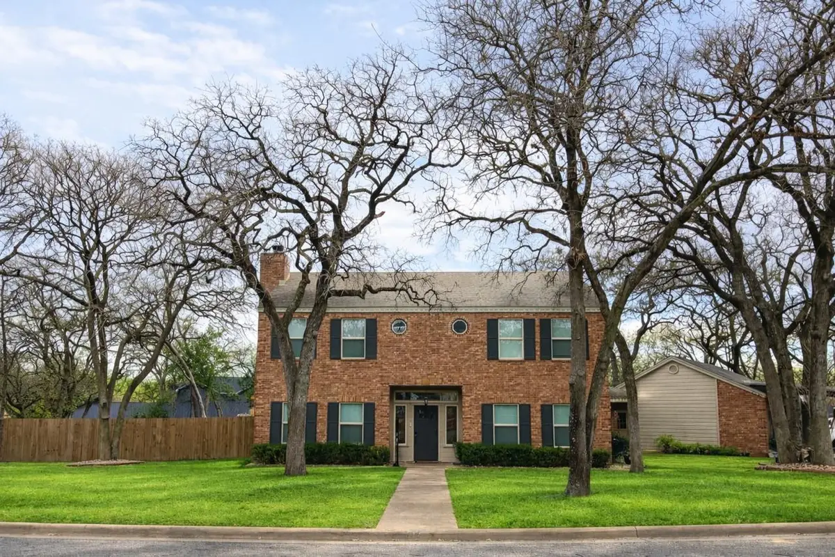 712 Enfield Dr, Rockdale, TX 76567 - #1