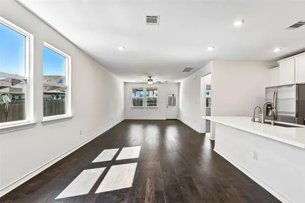 140 Lemonball Dr, Buda, TX 78610