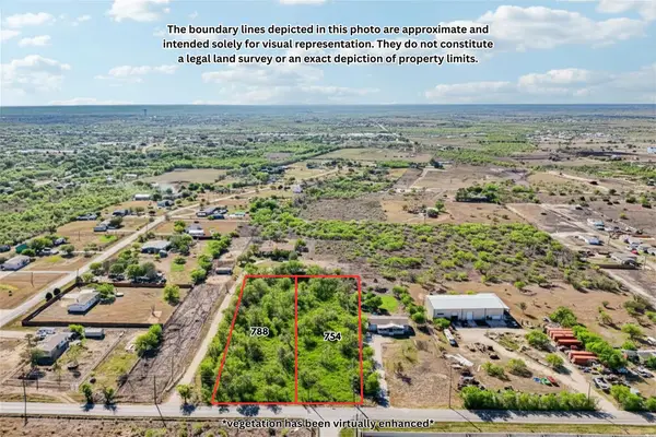 754 Williamson Rd #B, Niederwald, TX 78640