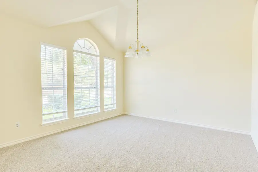 111 Arrowhead Ln, Georgetown, TX 78628 - #3